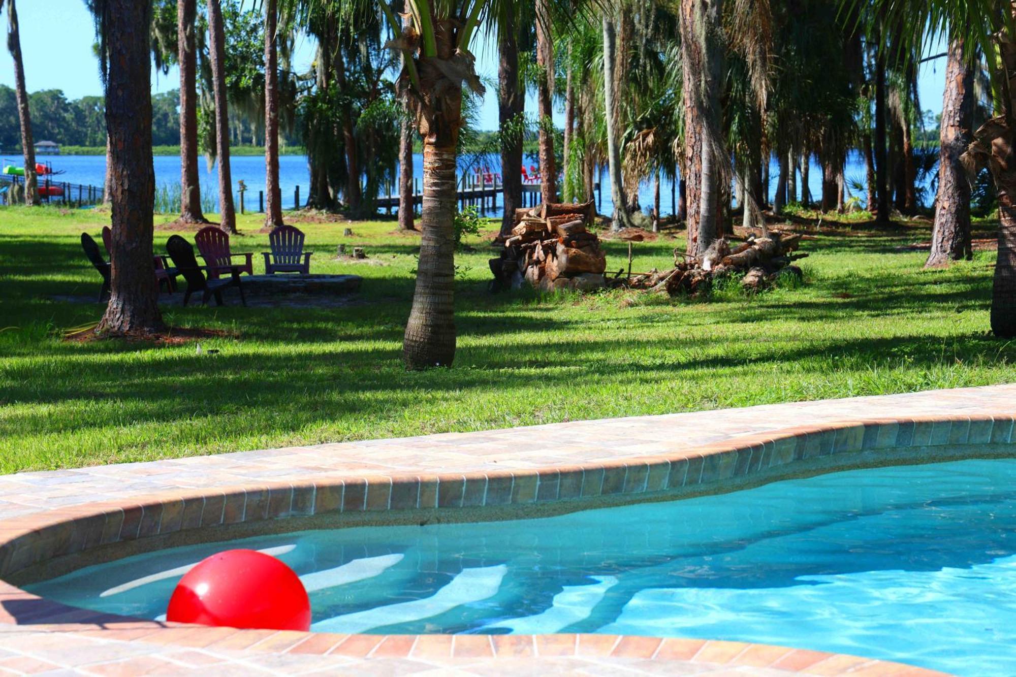 赛百灵The Little Retreat公寓 外观 照片